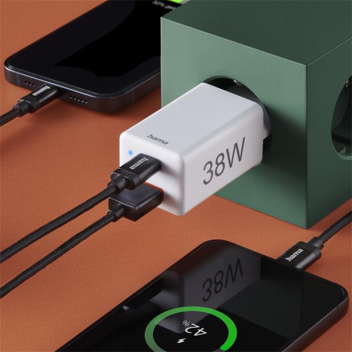 Actual product image Hama Mini Charger, GaN, USB-C Power Delivery (PD) + USB-A QC3.0, 38W, White (38 W)