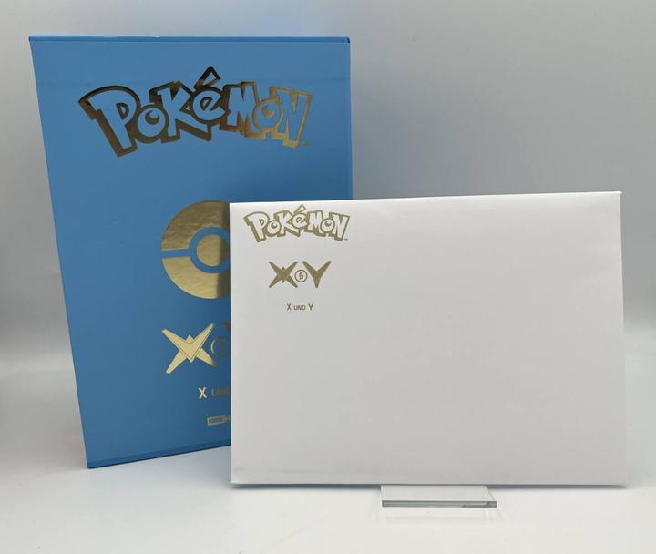 Immagine prodotto Panini Pokémon - X und Y (Schuber) (Tedesco, Kusaka Hidenori, Satoshi Yamamoto, 2022)