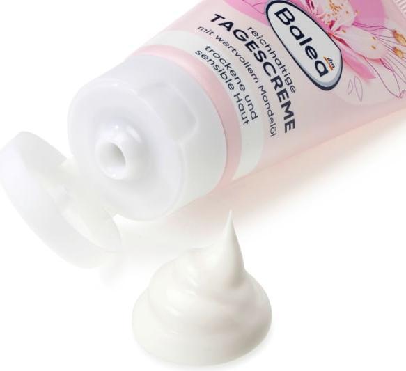Actual product image dm Balea Day Cream Rich SPF15 (50 ml, Day cream, SPF 15)