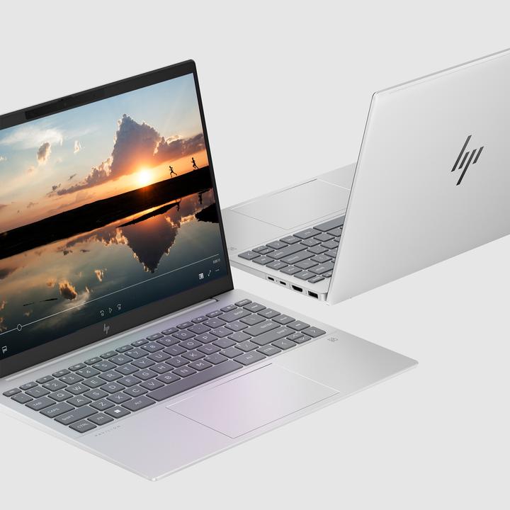 Actual product image HP Pavilion Plus 14-ew1173ng 14" 2.8k OLED 120Hz, Intel Core Ultra 7 155H, 32GB RAM, 512GB SSD, Wind (14", Intel Core Ultra 7 155H, 32 GB, 512.00 GB, DE)