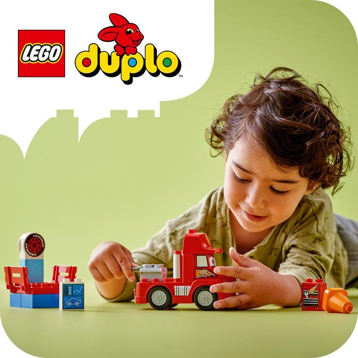 Actual product image LEGO Mack at the race (10417)