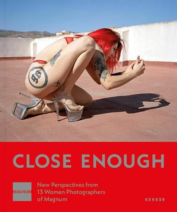 Produktbild Close Enough (Englisch, Cristina de Middel, 2024)