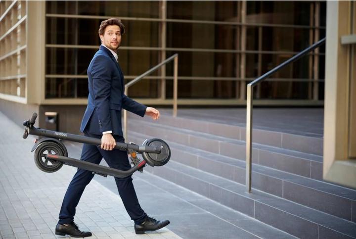 Image du produit Segway-Ninebot Scooter à pédales E22E (20 km/h, 22 km, 300 W)