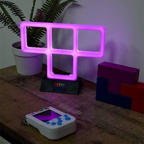 Immagine prodotto Fizz Creations Tetris Viola Tetrimino Luce al Neon. Lampada da gioco retrò Luce notturna|Licenza ufficiale