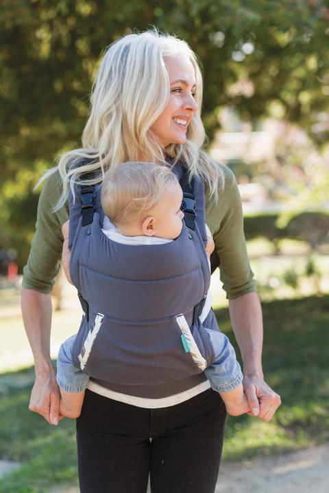 Produktbild Infantino Cuddle Up Ergonomische Babytrage mit Kapuze (Fuchs)