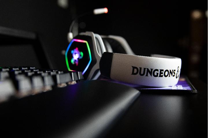 Produktbild Konix Casque Gaming 7.1 Rainbow - Dungeons & Dragons (Kabelgebunden)