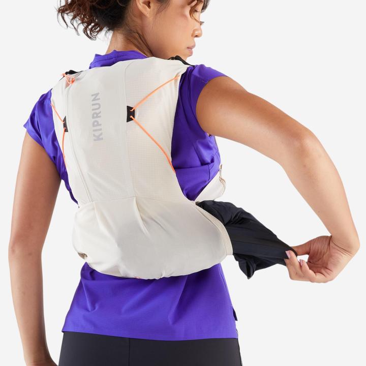 Produktbild Kiprun Laufrucksack Trailrunning 10 Liter - Bag 900 beige (10 l)