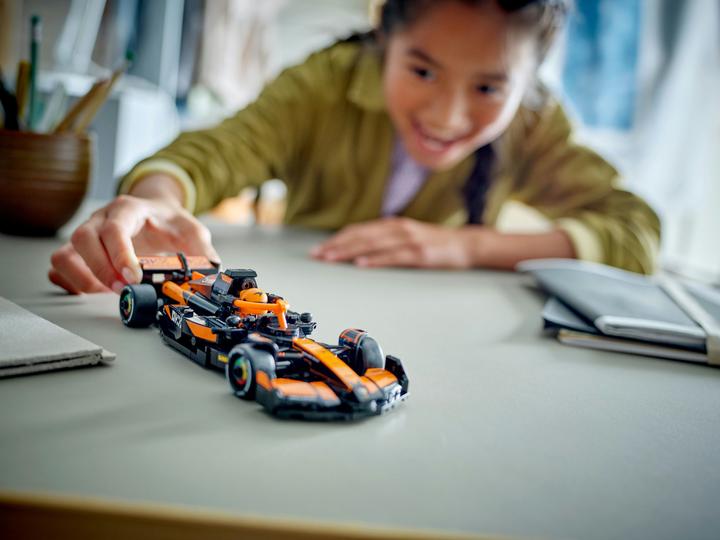 Image du produit LEGO McLaren F1 Team MCL38 Rennauto (77251, LEGO Speed Champions)