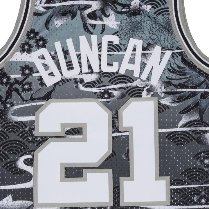 Actual product image Mitchell & Ness Swingman Mesh Jersey San Antonio Spurs ASIAN Tim Duncan - M (M)