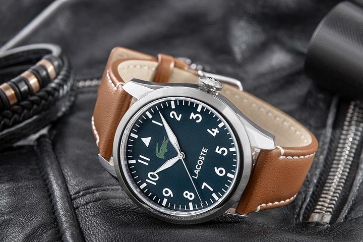 Actual product image Lacoste 2011301 Adventurer men's watch 42mm 5ATM (Analogue wristwatch, 42 mm)