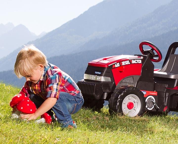 Actual product image Peg Perego Maxi Diesel Pedal Tractor