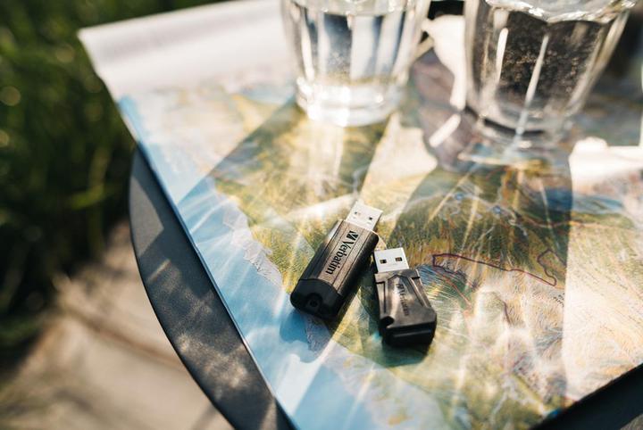 Produktbild Verbatim Store 'n' Go Pin Stripe (32 GB, USB-A, USB 3.0)