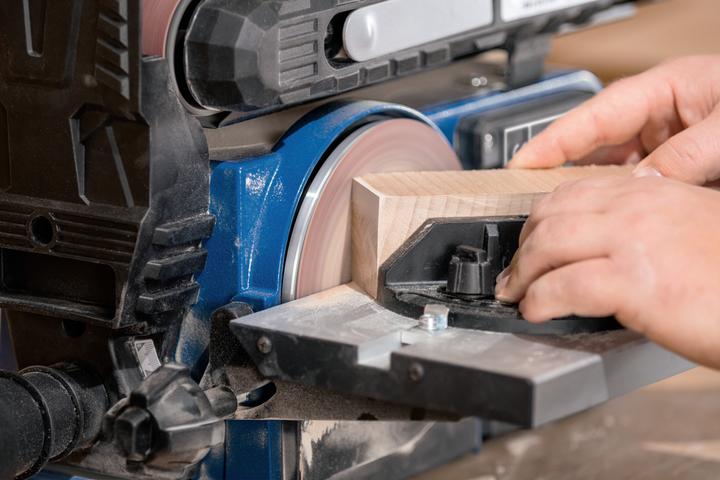 Produktbild Scheppach BTS900 Band- und Tellerschleifer (Bandschleifer, Tellerschleifer, 370 W)
