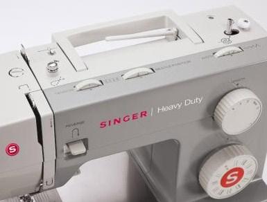 Actual product image Singer Heavy Duty 4411