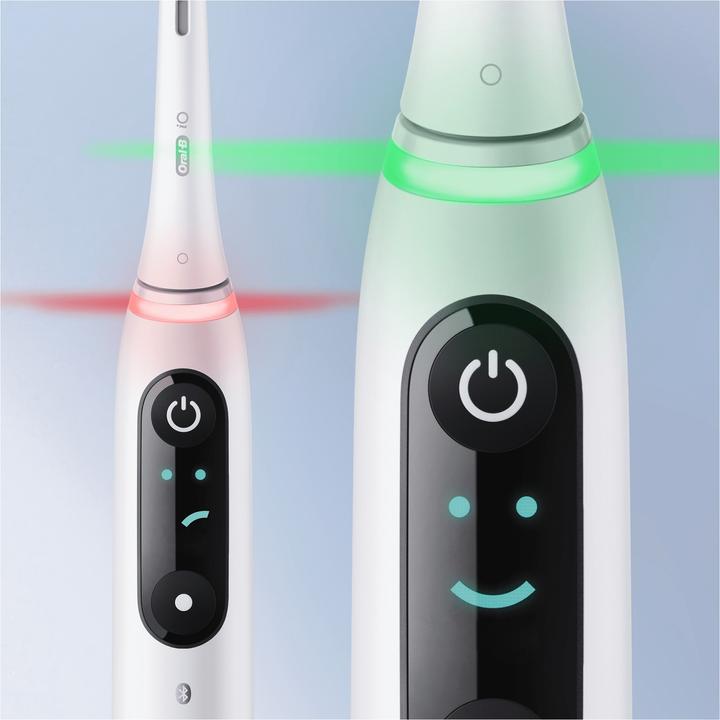 Actual product image Oral-B iO-Series 8N (Oscillating toothbrush)