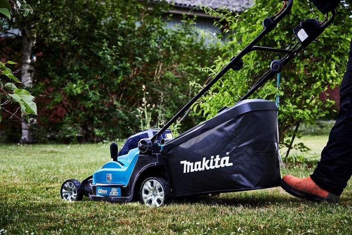 Produktbild Makita DLM432CT2 (Akkubetrieb)
