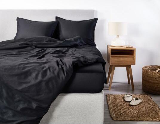 Actual product image Living Home Uni satin 100 (Pillowcase, 65 x 65 cm)