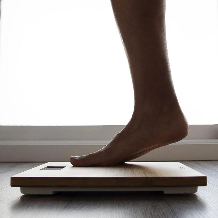 Actual product image Cecotec Pèse personne Surface Precision 9300 (Bambou) (180 kg)