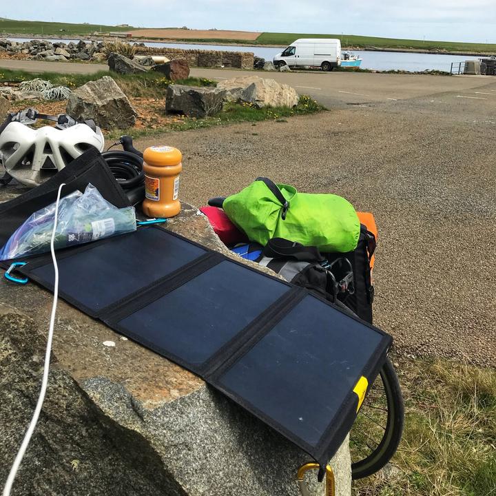 Actual product image Powertraveller Falcon 21 solar charger with 1x USB-A and 1x DC output (21 W, 0.47 kg)