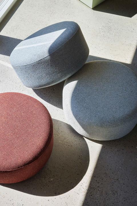 Produktbild Hübsch Marshmellow Pouf Large Rot