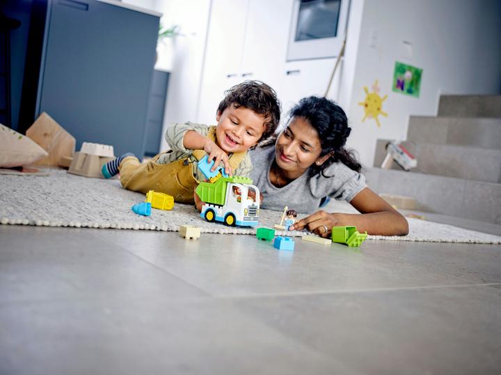 Produktbild LEGO Müllabfuhr und Wertstoffhof (10945)