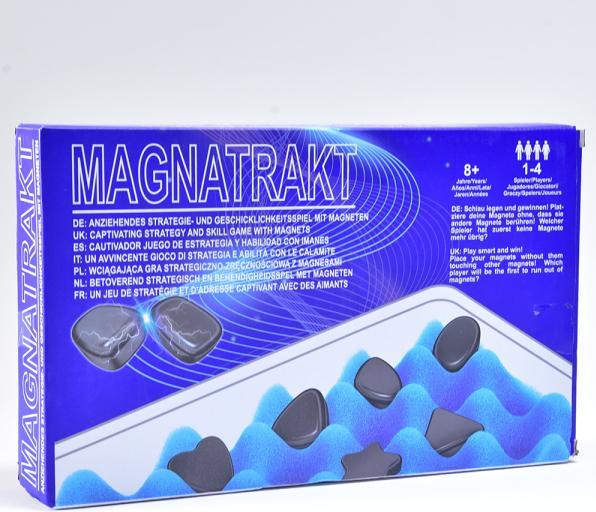 Actual product image Kögler Magnetic "chess set", magnetic pieces w. sponge chess board, 25.5x15.9x5.3cm