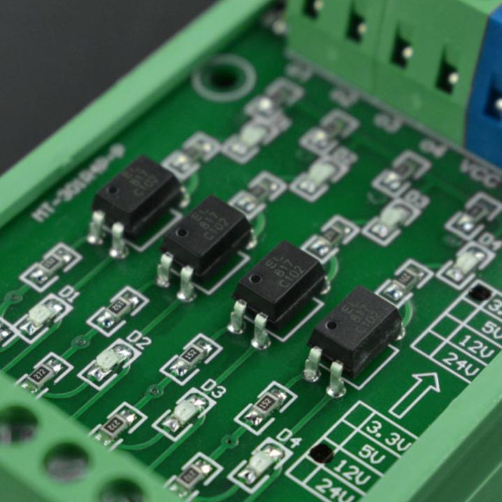 Immagine prodotto DFRobot Convertitore di livelli logici a 4 canali da 12V a 3,3V