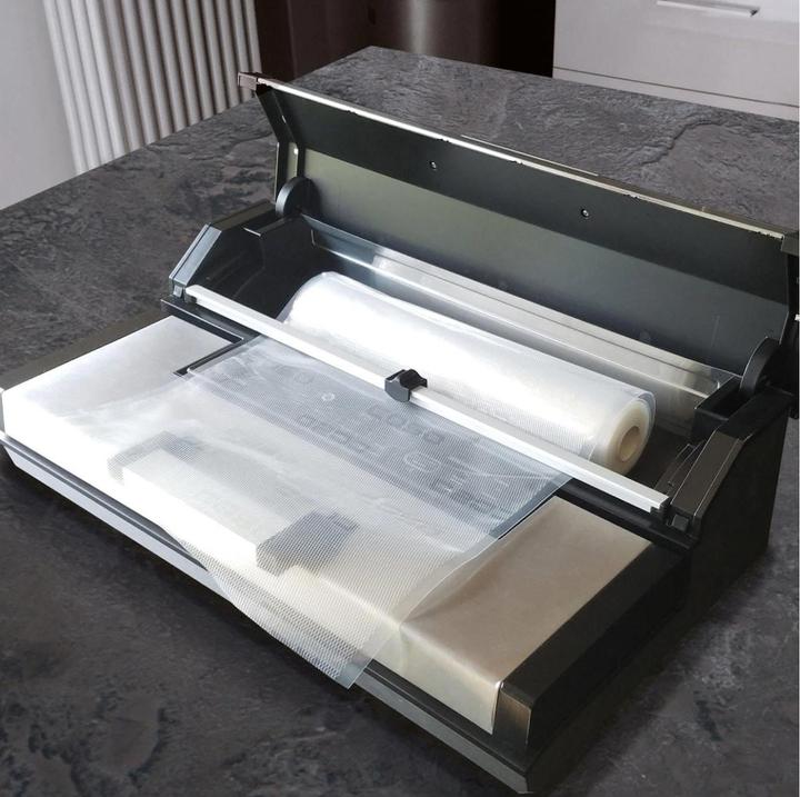 Actual product image Caso FastVac 4000