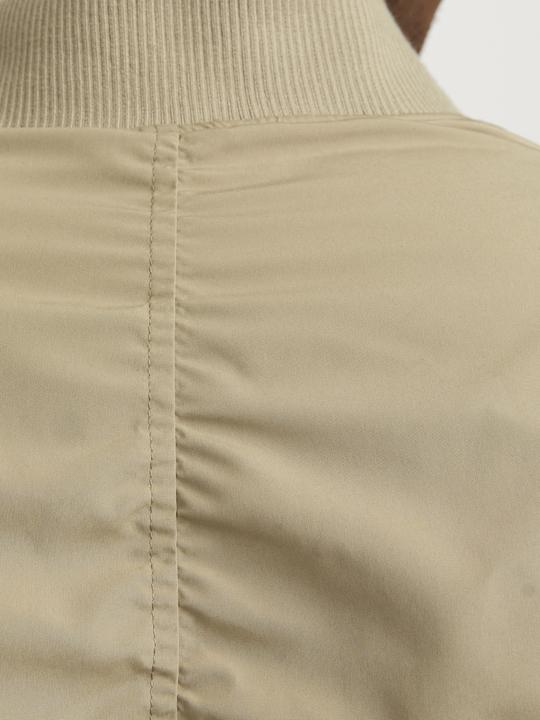 Produktbild Jack & Jones Jcokinetic Soft Utility Bomber Ln (M)