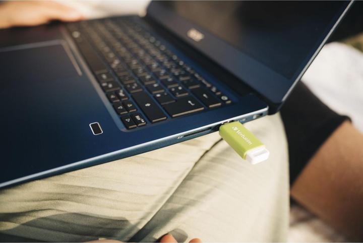 Actual product image Verbatim DataBar USB 2.0 32GB Green (32 GB, USB-A, USB 2.0)