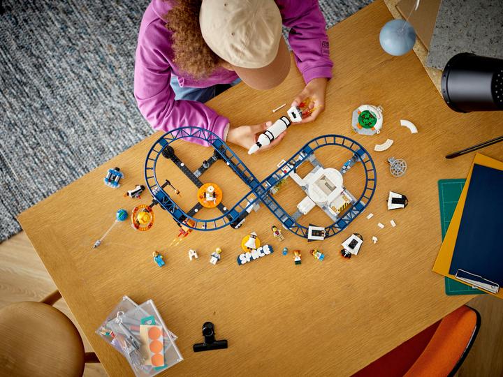 Actual product image LEGO Space roller coaster (31142, LEGO Creator Expert)