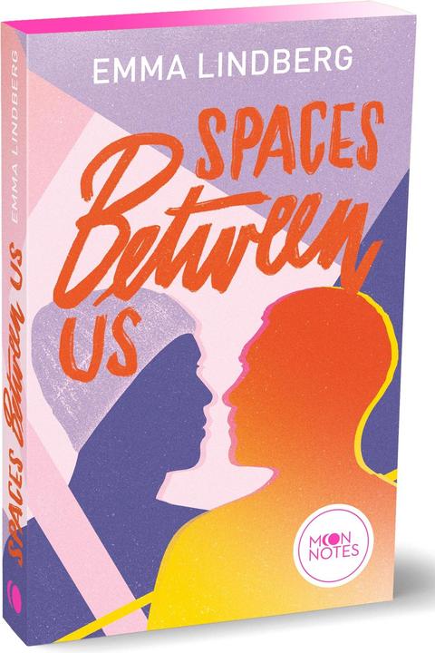 Immagine prodotto Spaces between us (Tedesco, Emma Lindberg, Note sulla Luna, 2023)