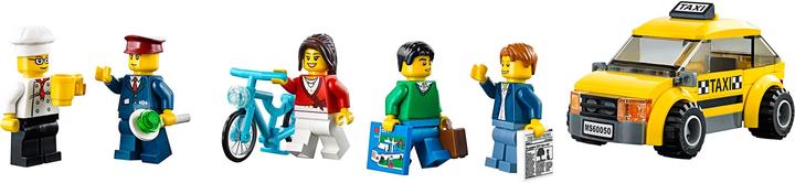Actual product image LEGO City Train Station (60050, LEGO City)