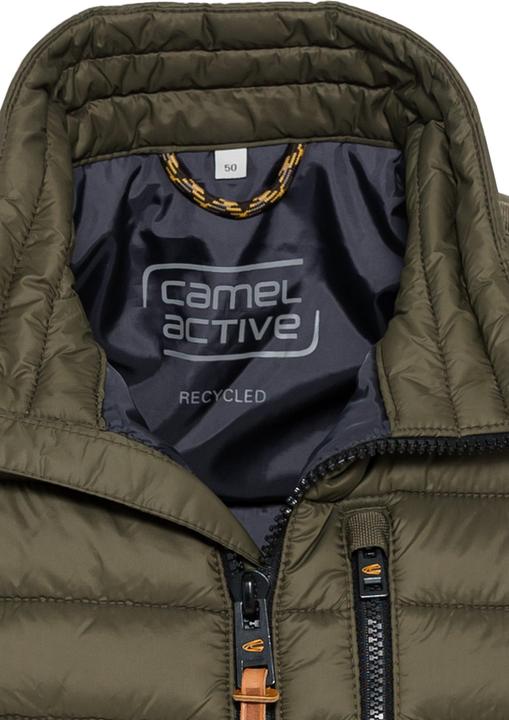 Image du produit Camel Active Gilet matelassé avec surpiqûres horizontales en polyester recyclé (60)
