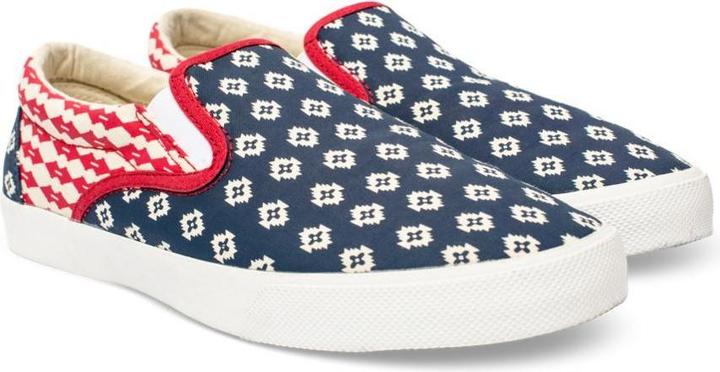 Bucketfeet Republic
