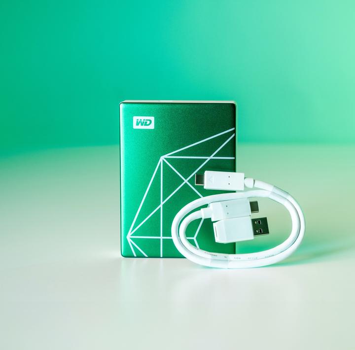 Produktbild WD My Passport Ultra 20th Emerald Anniversary Edition (2 TB)