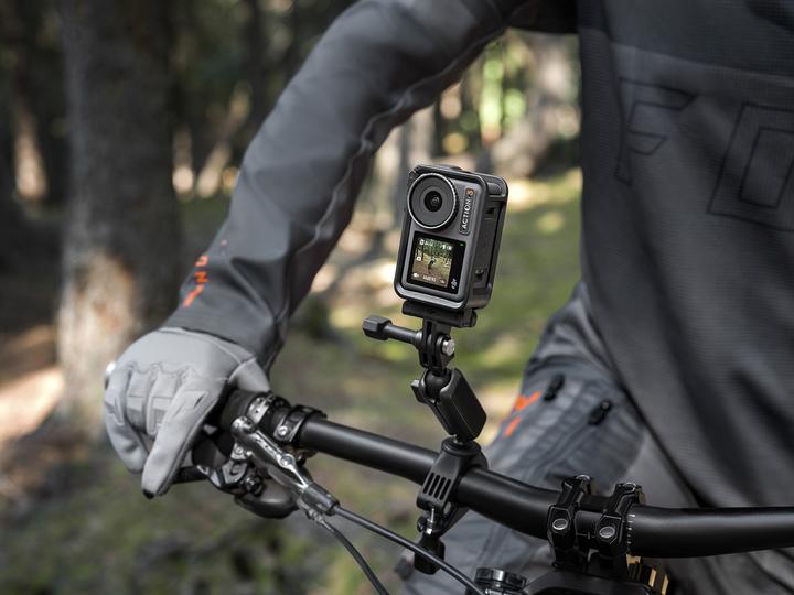 Produktbild DJI Osmo Action 3 Adventure Combo (24p, WLAN, Bluetooth)