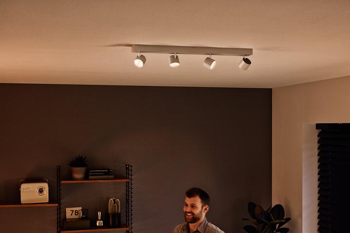 Actual product image Philips Star (2000 lm)
