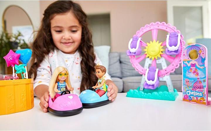 Produktbild Barbie Chelsea Puppe und Jahrmarkt Spielset