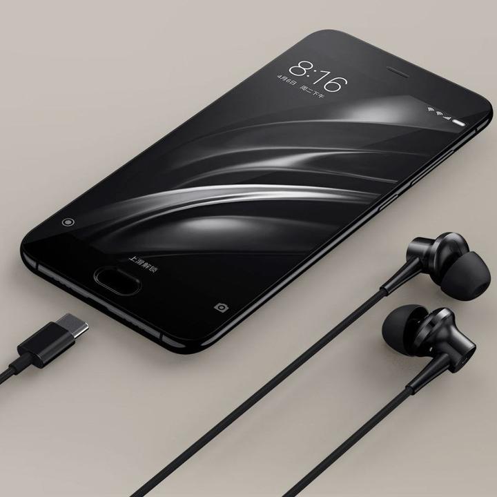 Actual product image Xiaomi Mi (ANC, Cable)