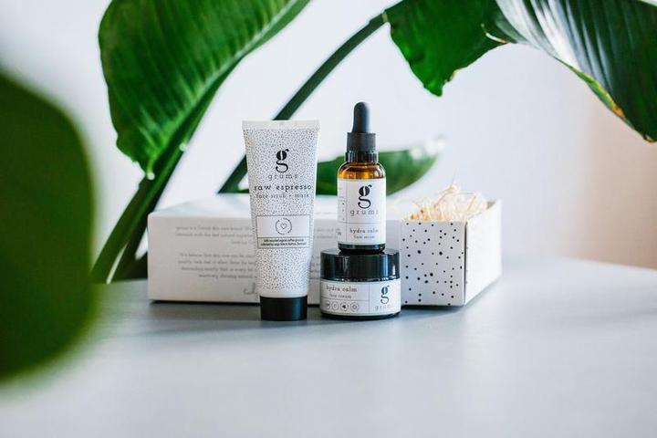 Image du produit Grums The Facial Box (face scrub + face cream + face serum) (Set soin du visage)