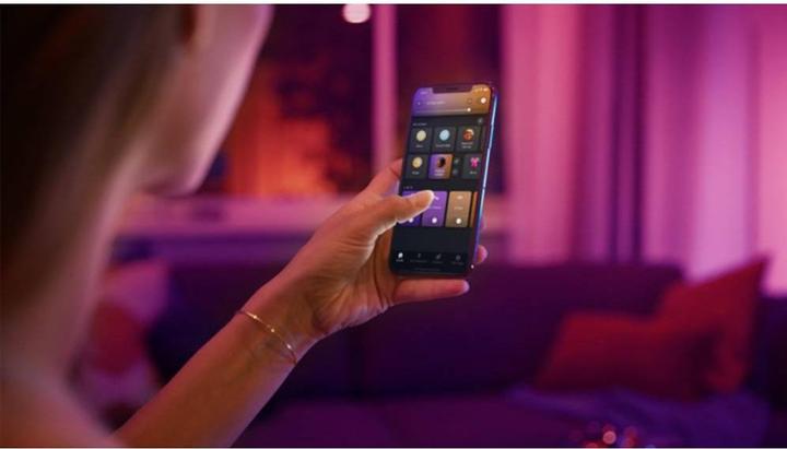 Produktbild Philips Hue Centura White & Color Ambiance (230 lm, GU10)
