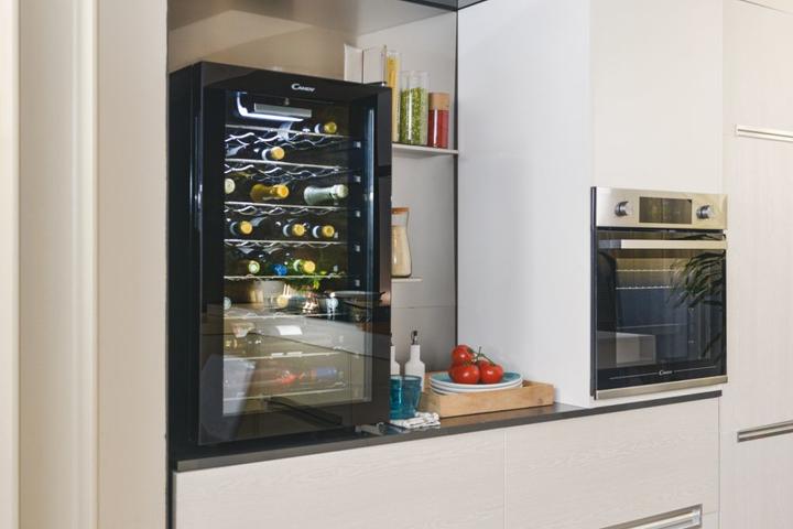 Actual product image Candy DiVino wine refrigerator 41flG