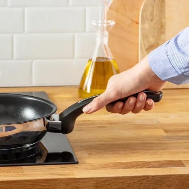 Actual product image Tefal EMOTION 28 CM E30006 (28 cm, Frying pan, Stainless steel)