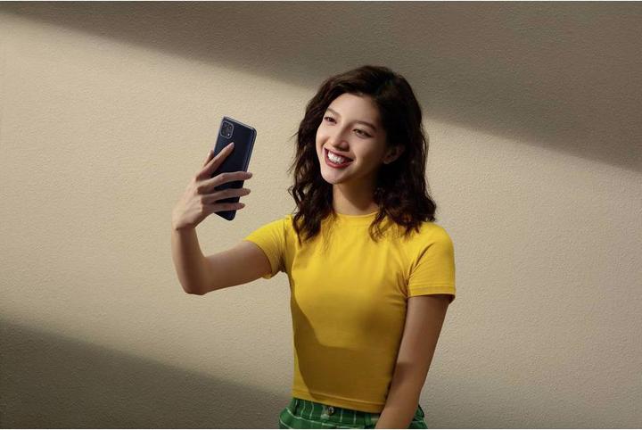 Produktbild OPPO A15 (32 GB, Dynamic Black, 6.52", Dual SIM, 13 Mpx, 4G)