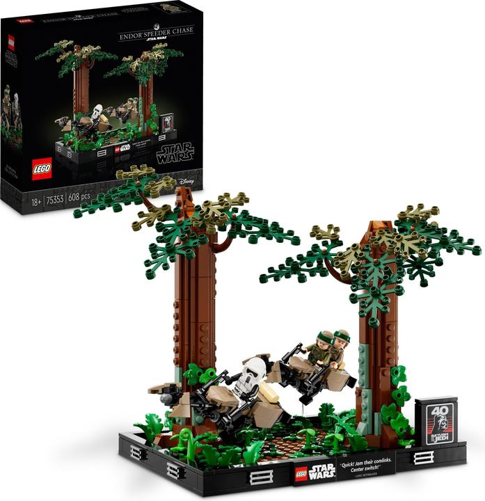 Actual product image LEGO Chase on Endor - Diorama (75353, LEGO Star Wars)