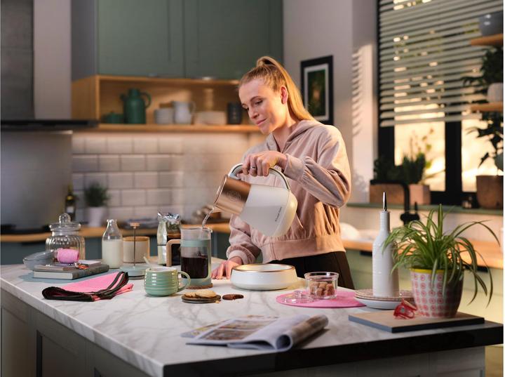 Immagine prodotto Russell Hobbs Calma 27450-70 (1.70 l)