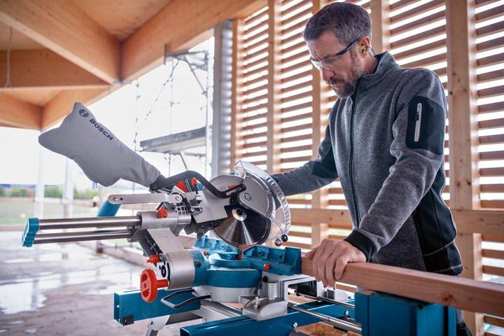 Produktbild Bosch Professional GCM 18V-254 D