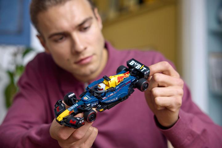 Produktbild LEGO Oracle Red Bull Racing RB20 F1 Rennauto (77243, LEGO Speed Champions)