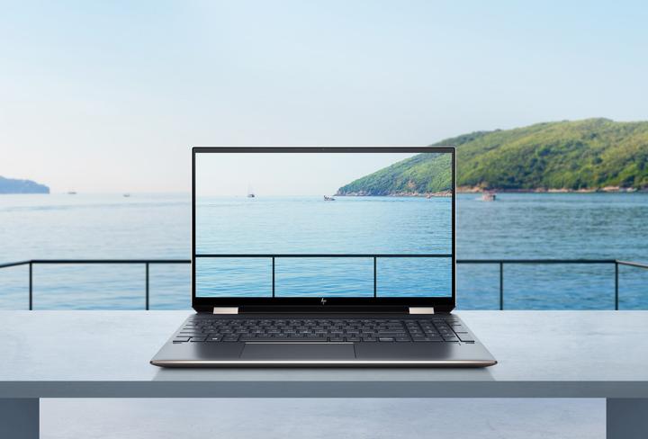 HP Spectre 15 x360 (15.60", Intel Core i7-10510U, 16 GB, 1000 GB, CH)